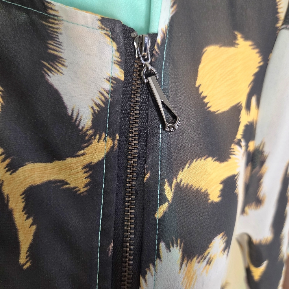 Feratelli Animal Print/Mint Green Asymmetrical Zip-Front Tunic Longer Sides Sz M - Picture 4 of 12